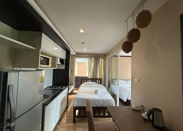 忆甲迈10号绿景套房酒店 3* 曼谷